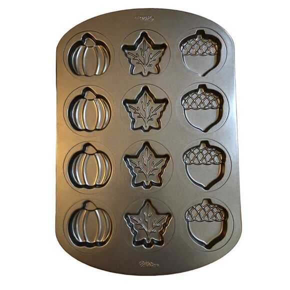 Wilton Non Stick Cookie Baking Mold Pan pumpkin leaf acorn Halloween Fall - Picture 1 of 2